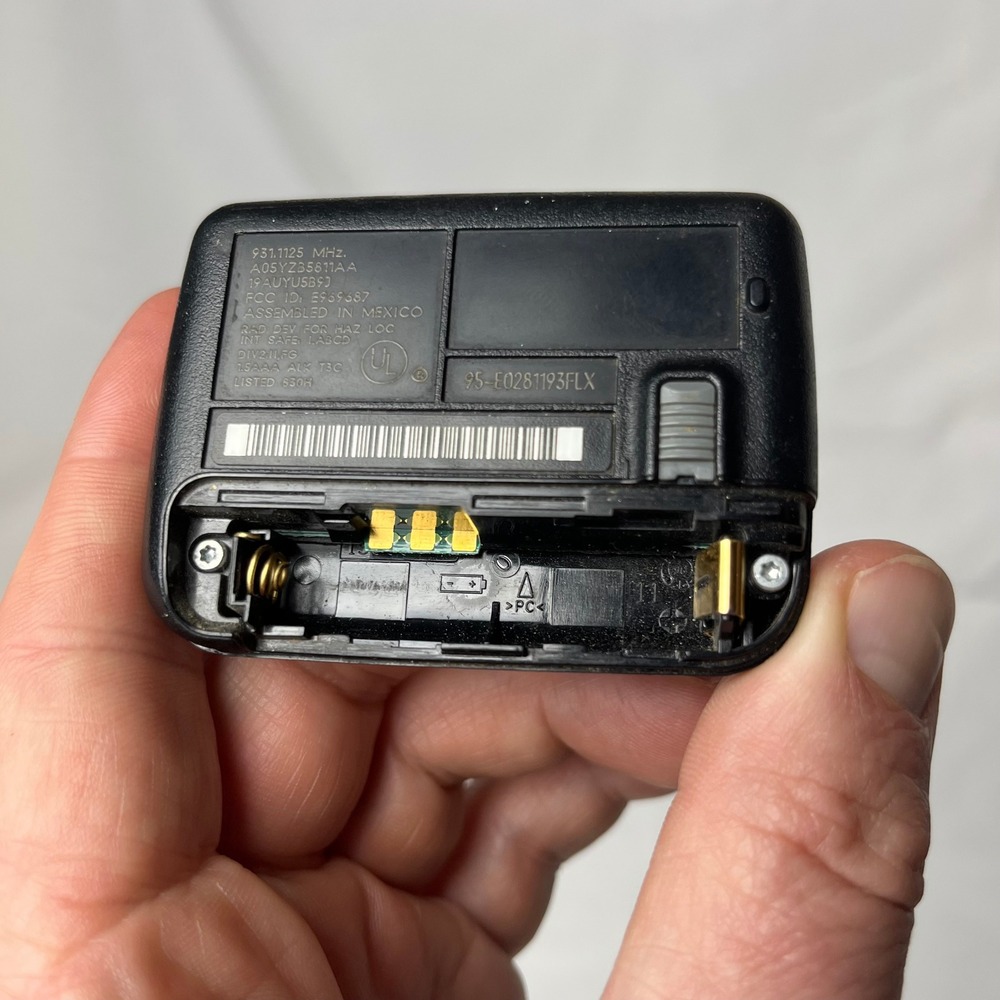 Motorola Express Xtra FLX Pager Black Vintage Beeper 931.1125 MHz E969687 - Picture 6 of 6
